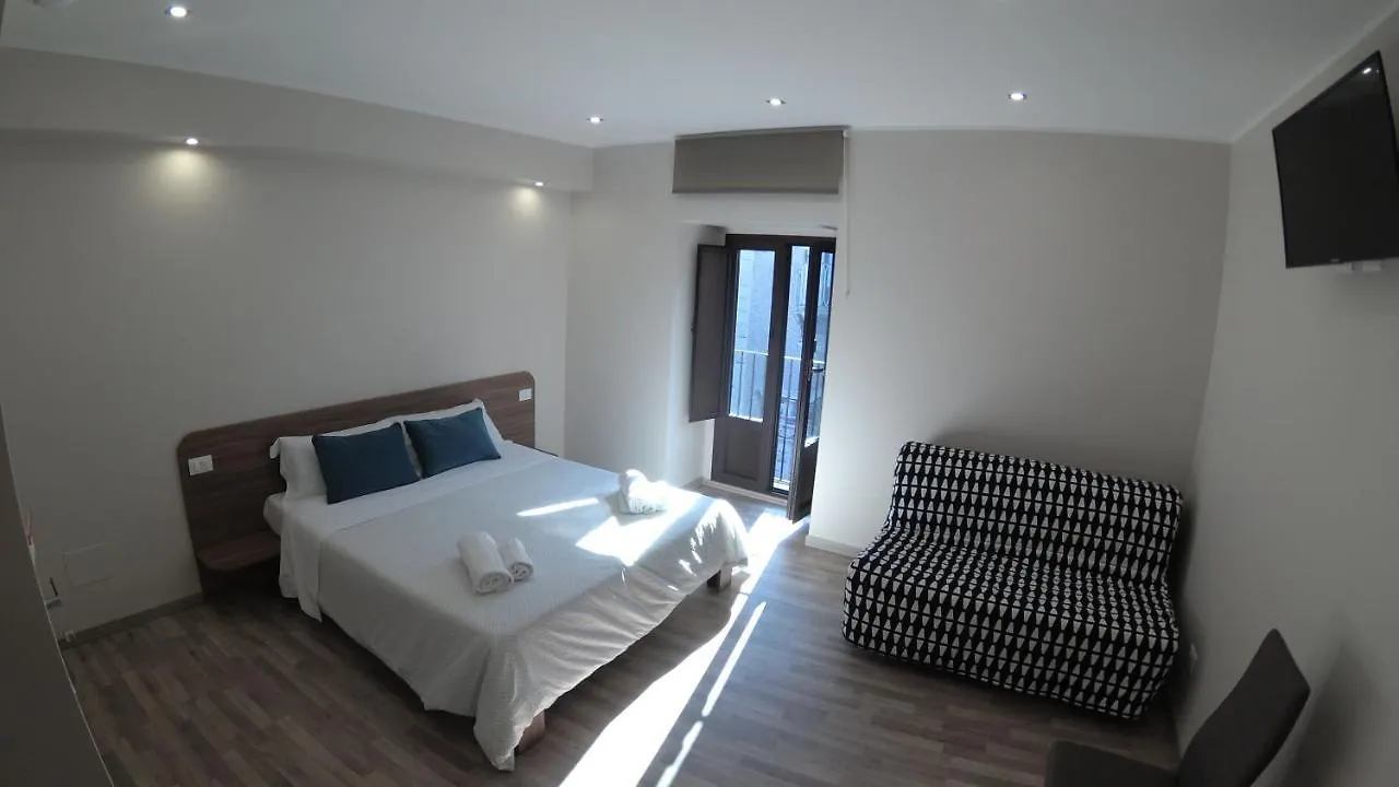 カターニア Tre Stelle Al Duomo Bed & Breakfast